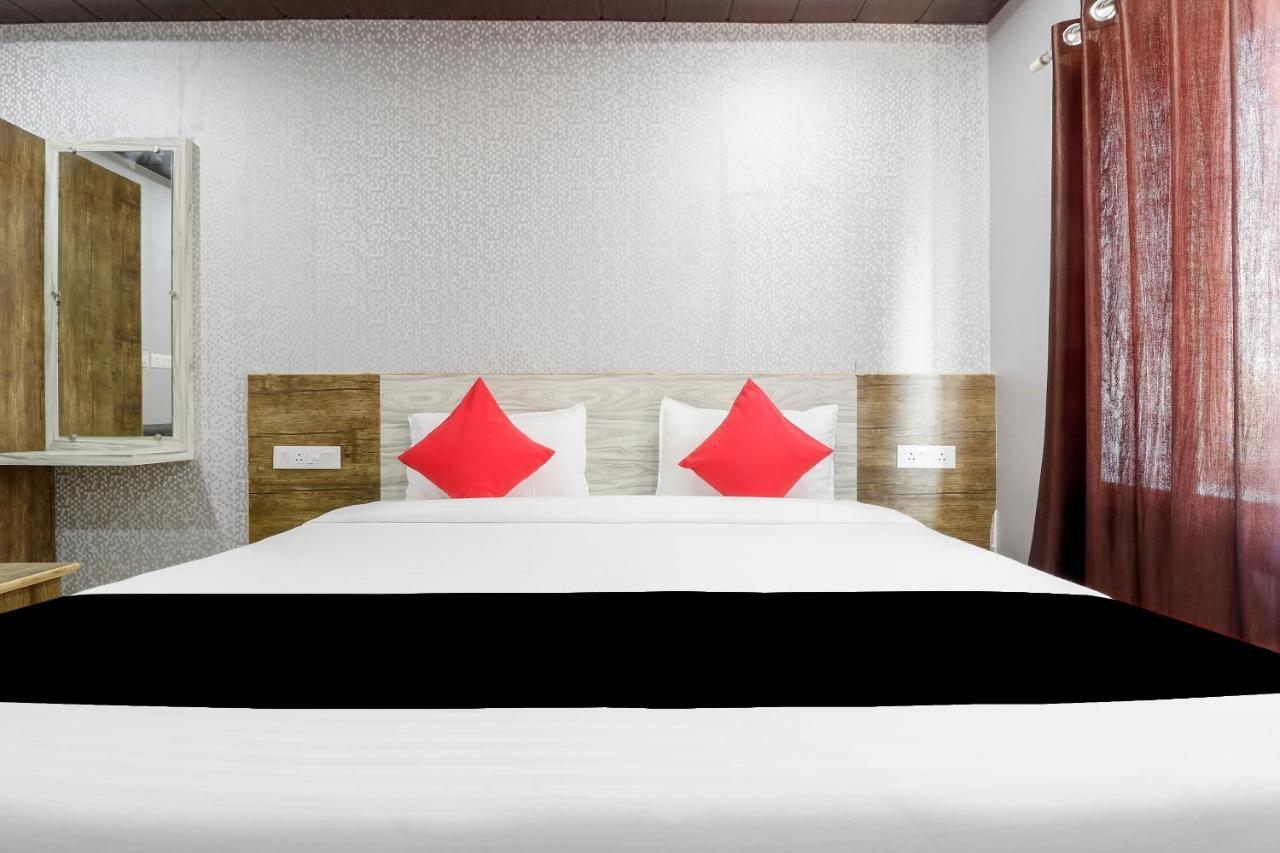 Capital O 63158 Hotel Om Sai Ram Chhatarpur Exteriör bild
